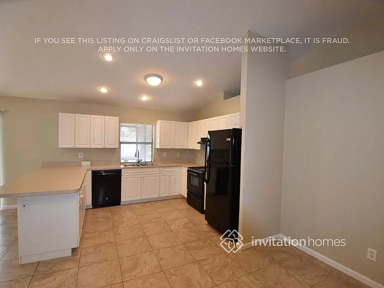 214 SE 5th Pl — Photo 3
