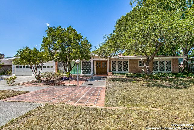 1st image of 331 Killarney Dr