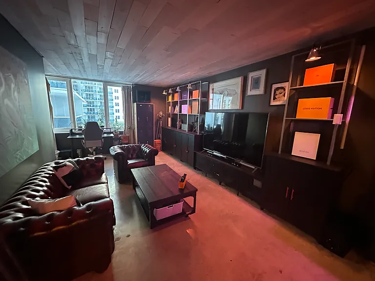 2301 Collins Ave #522 — Photo 22