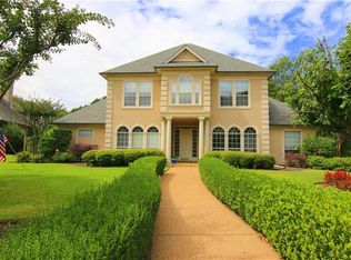 1012 Lake Forest Dr, Southlake, TX 76092