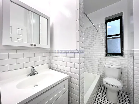 Rented by Sovereign Associates | media 6