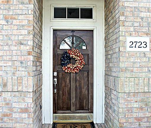 4th image of 2723 W Oaks Blvd