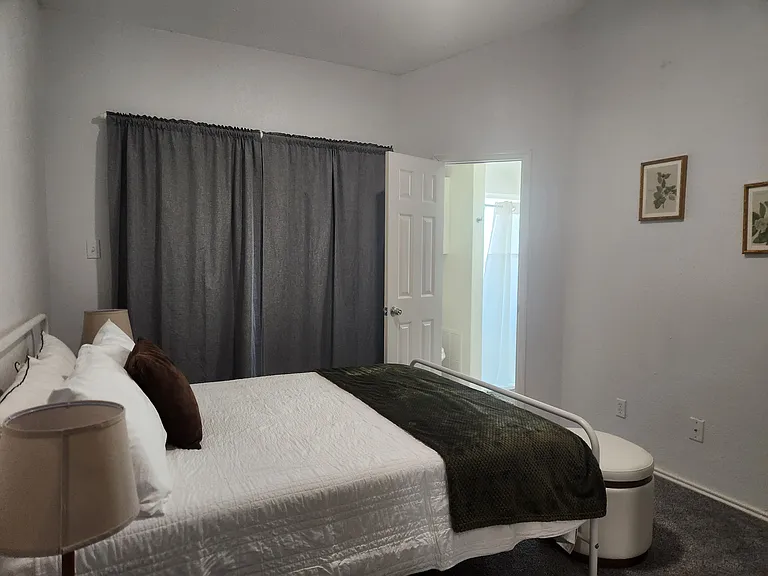 4800 W Lovers Ln #521 — Photo 3