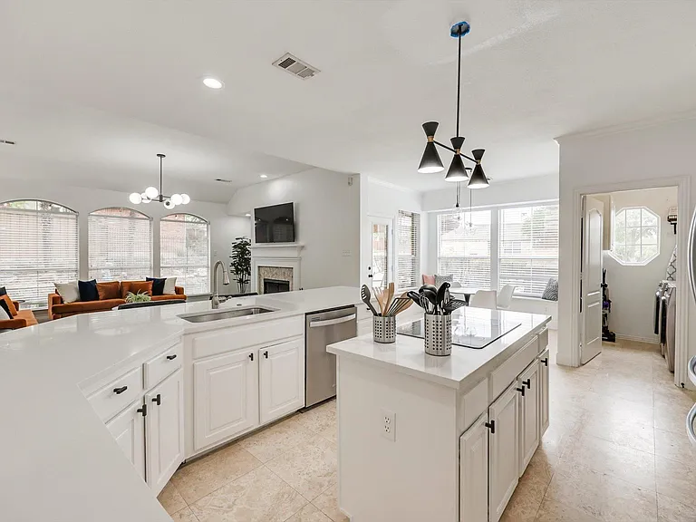 4205 Vista Creek Dr — Photo 16