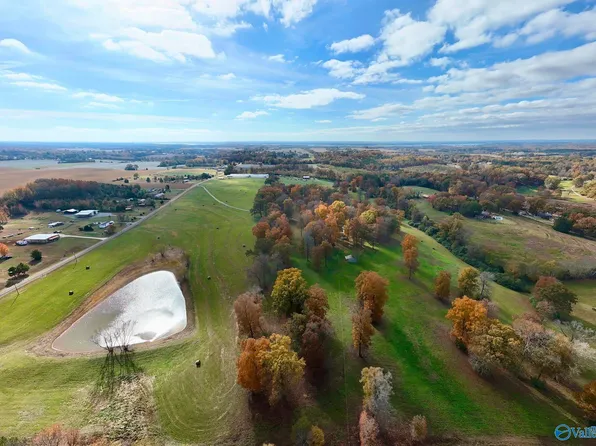 19660 Cox Rd, Athens, AL 35611