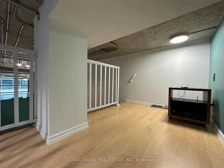 637 Lake Shore Blvd W #331 — Photo 8