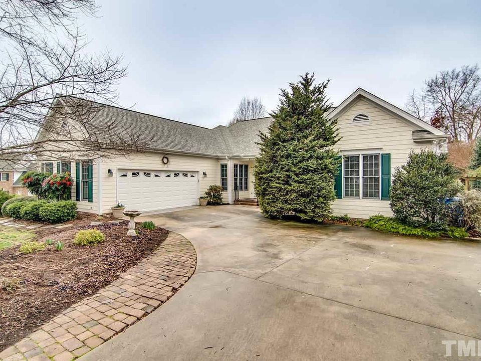 1st image of 3107 Chelmsford Dr