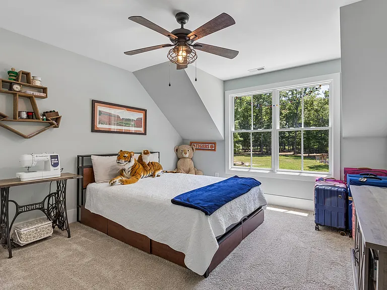 6450 Stewart Rd — Photo 38