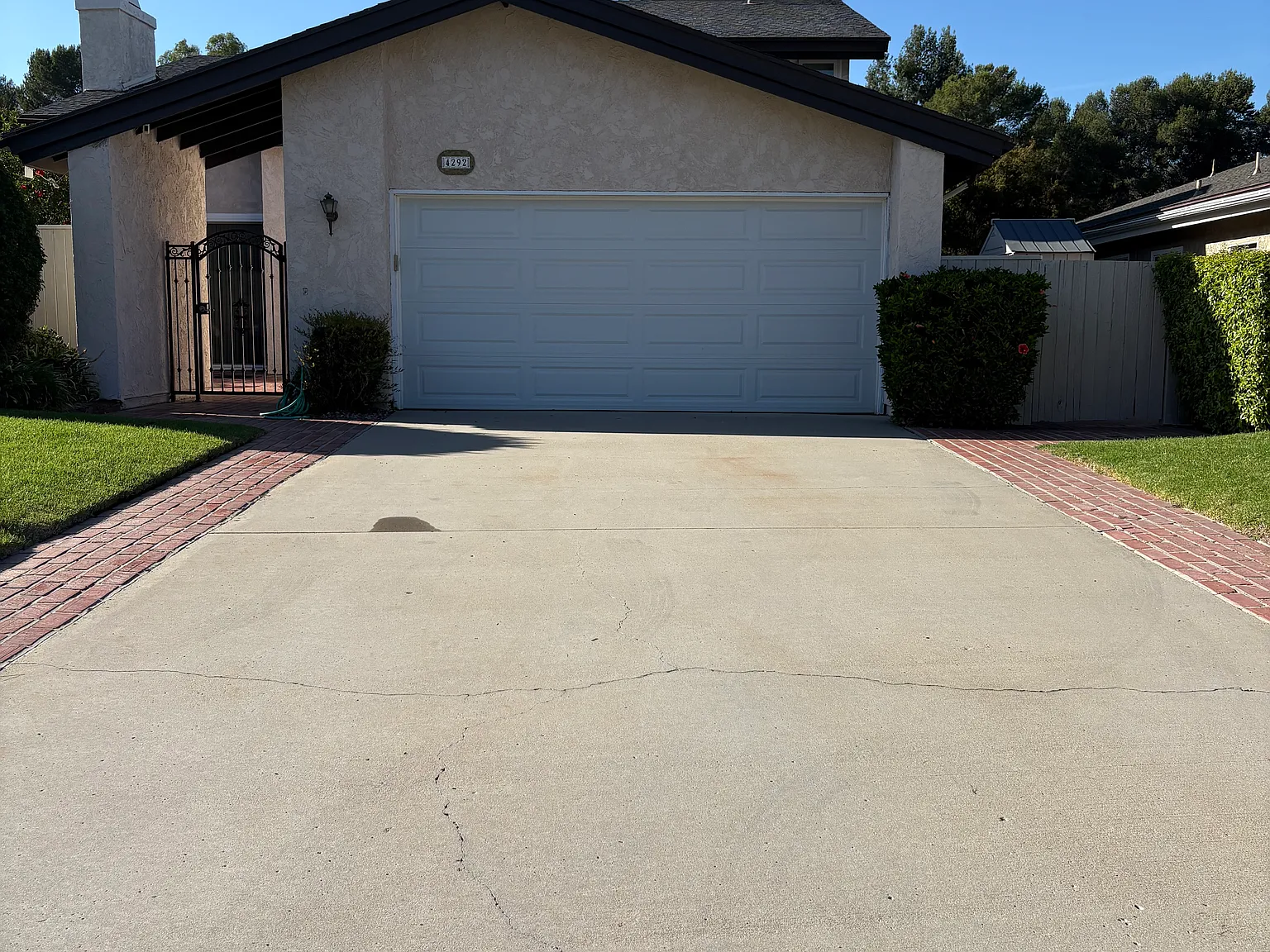 4 bed, 2008 sqft, $4,950 — Photo 2
