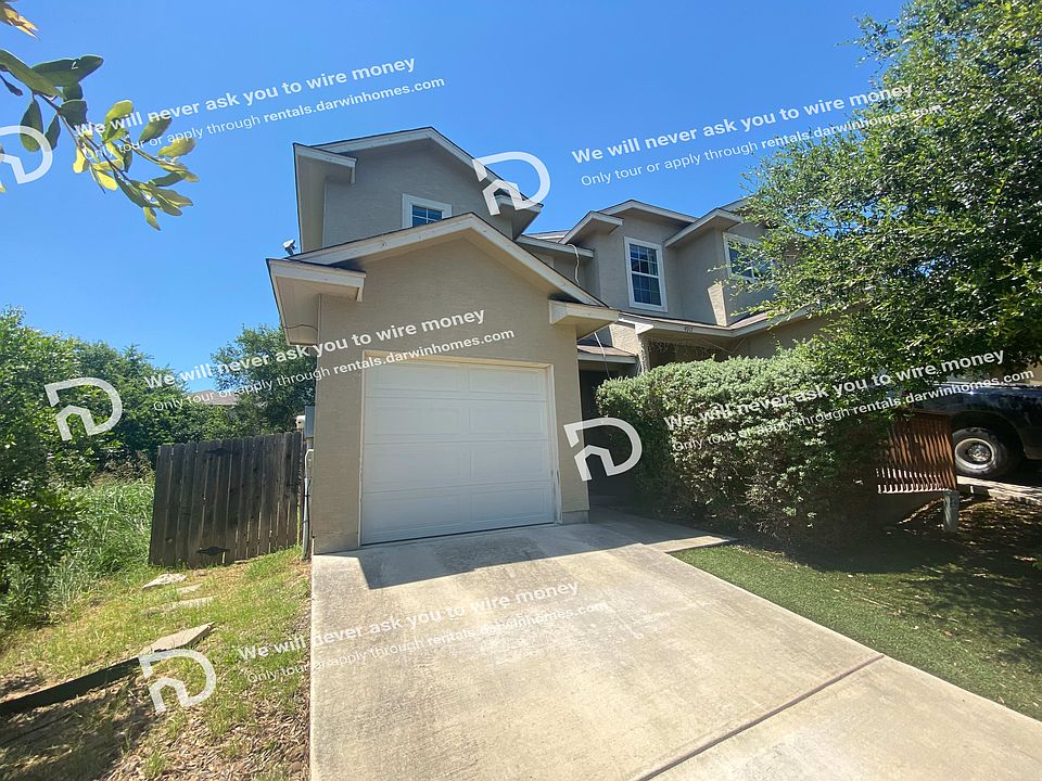 1st image of 4915 Flipper Dr #4915