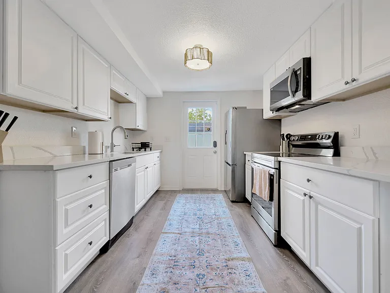 1215 E New Orleans Ave — Photo 11