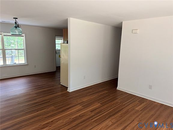 3rd image of 21152 Comans Well Rd