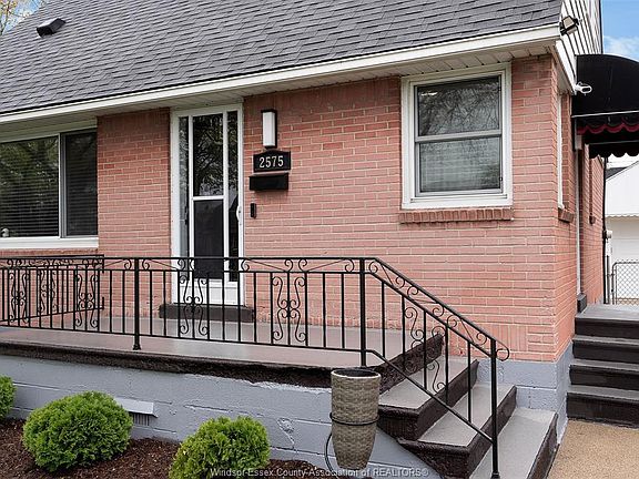 3rd image of 2575 Kildare Rd