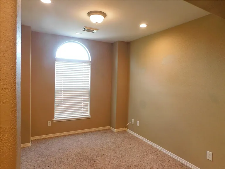 4333 Lake Run Dr — Photo 33
