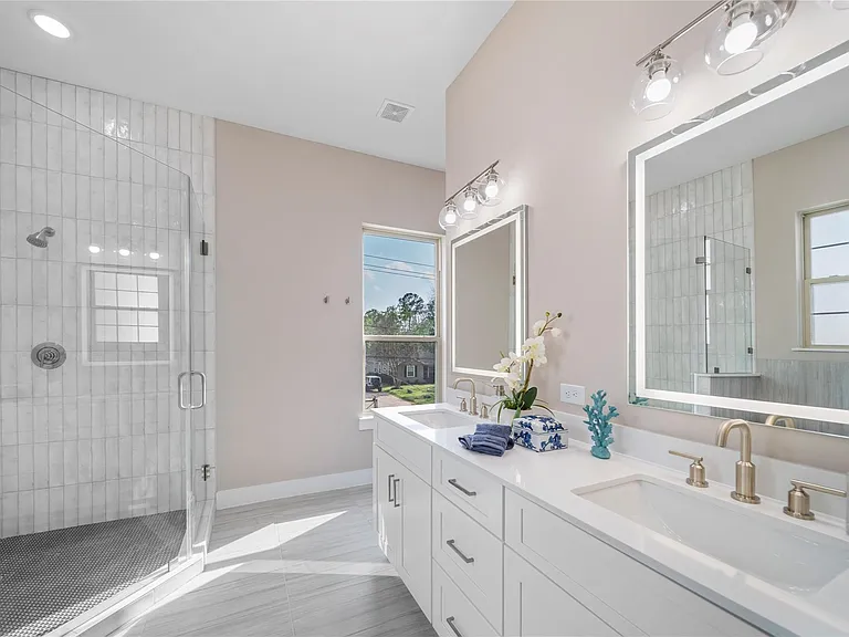 303 Queen Sude Ln — Photo 20