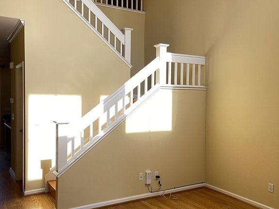 3rd image of 184 Emerson Ln