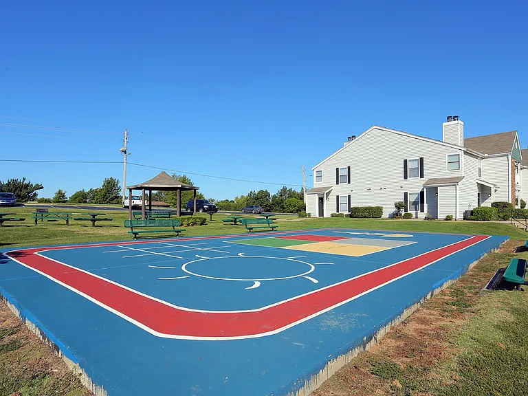 The Arden Overlook Apartments — Photo 12