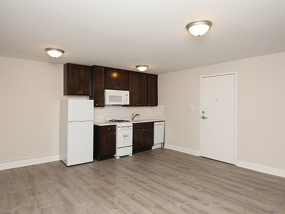 5th image of 5417 N Kenmore Ave #701