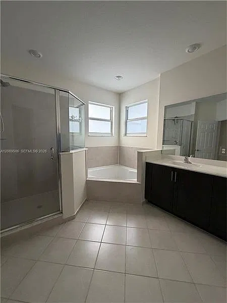 5 bed, 33032 sqft, $4,000 — Photo 4
