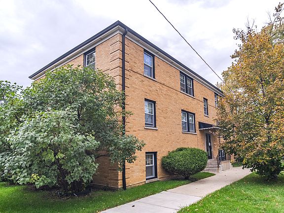 2nd image of 320 S Leamington Ave