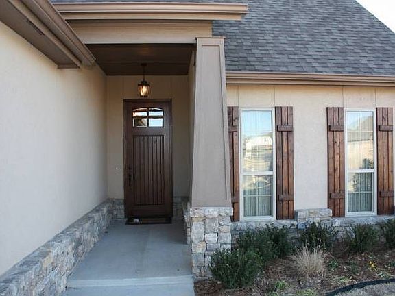 Model Photo - Not Actual