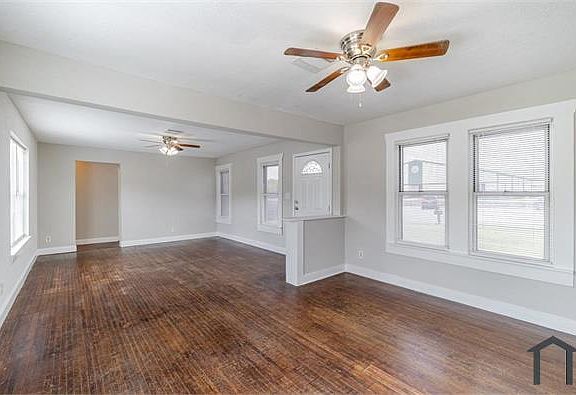 4th image of 3708 Merrett Dr