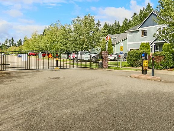 3rd image of 3724 185th Street Ct E