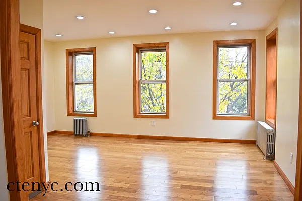 Rented by CT Estates | media 21