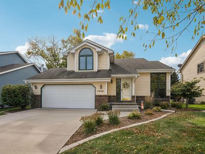 5808 Center St, West Des Moines, IA, 50266