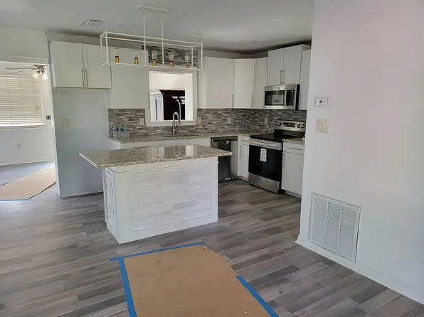 6411 Case Ave, Bradenton, FL 34207