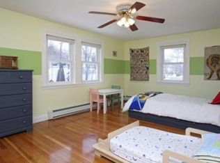 62-64 Rowe St UNIT A, Newton, MA 02466