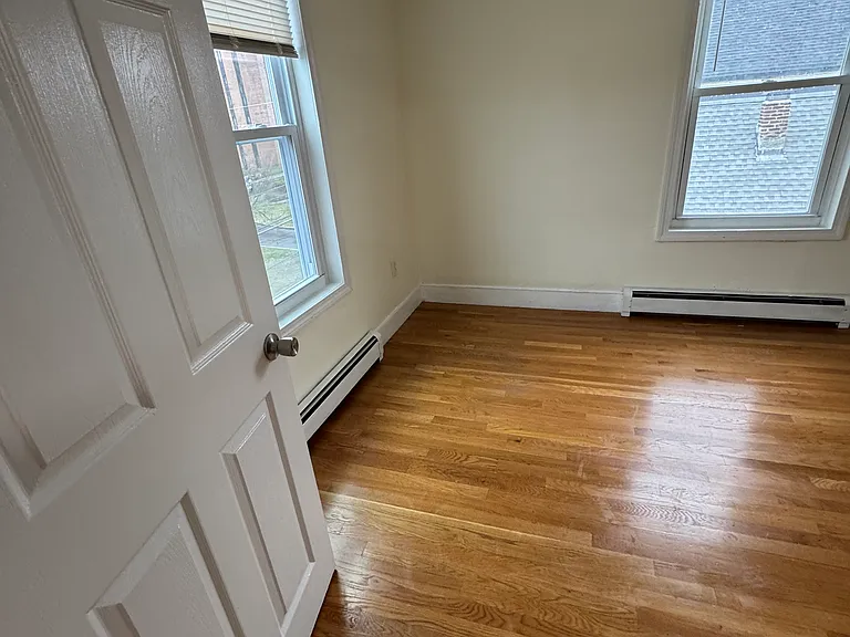 9 Bowers St #1 — Photo 15