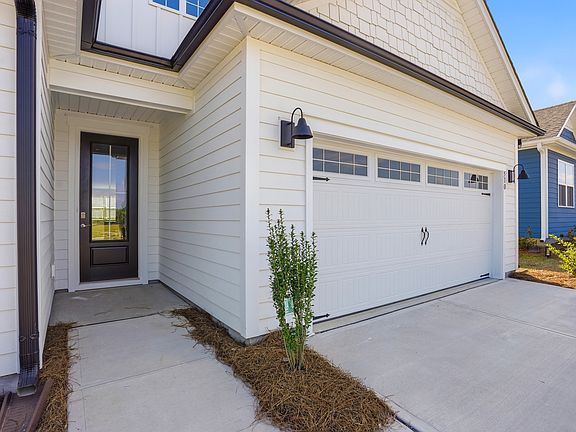 4th image of 510 Silky Oak Dr SE