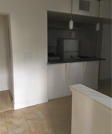 4th image of 92-1055 Koio Dr APT F