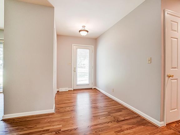 4th image of 6213 Kenwood Hills Dr