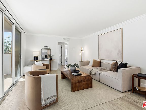 3rd image of 8358 Manitoba St APT 8