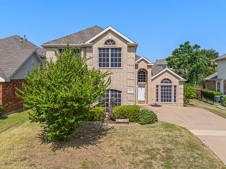5231 Kathryn Dr — Photo 14