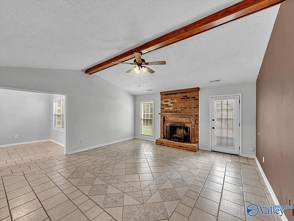 2nd image of 100 Brass Oak Dr