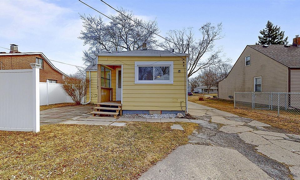 29221 Senator St, photo 19