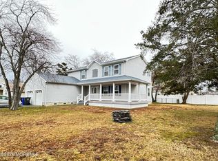 102 Hollyberry Dr, Toms River, NJ