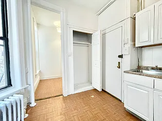 Rented by HOLTON REAL ESTATE INC.