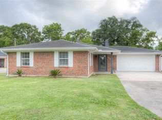 1115 Bowlin Ave, Port Neches, TX 77651