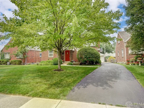 1106 Hampshire Rd, Dayton, OH 45419