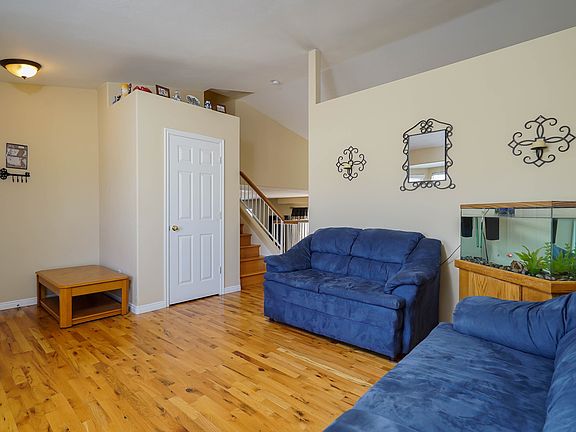 3rd image of 7752 S Annas Cir