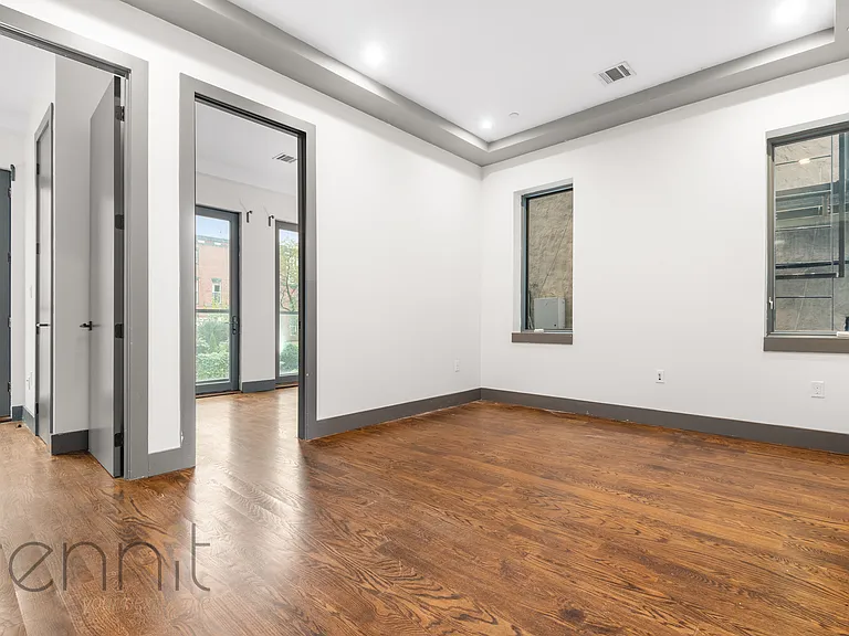 272 Throop Ave #3R — Photo 3