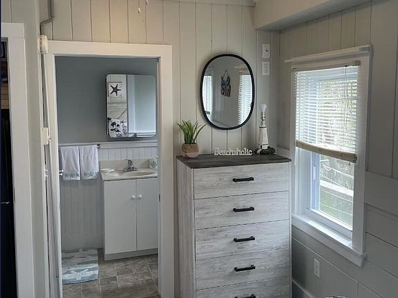 5th image of 35 Long Beach Avenue #25