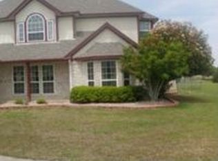 1203 N Creek Cir, Waxahachie, TX 75165
