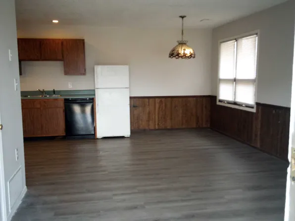 351 Virginia St APT 21, Sullivan, MO 63080