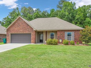 13801 Arbor Walk Dr, Denham Springs, LA 70726