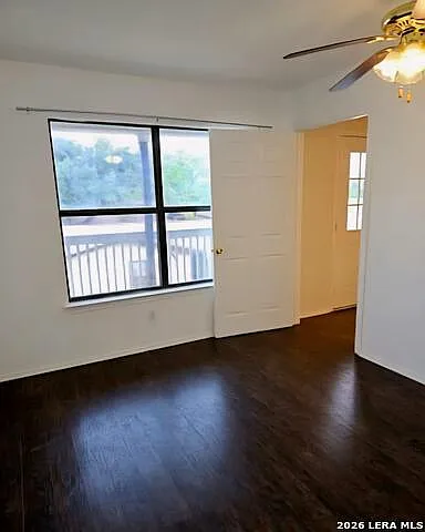 351 Altgelt Ave — Photo 9